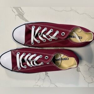 Converse Chuck Taylor All Star Canvas Maroon Men’s 7.5 Womens 9.5